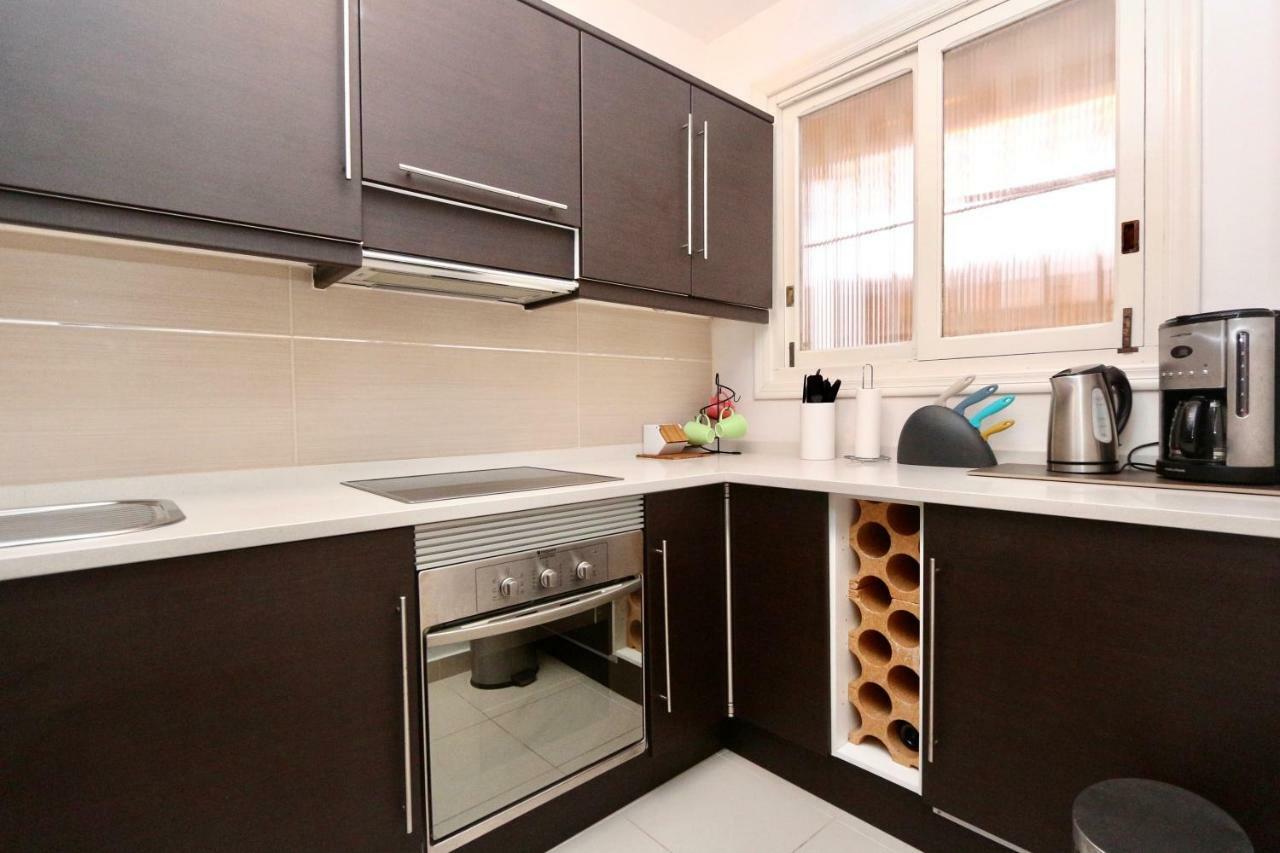 3- Bedroom Apartment In The Centre Of Calpe With Nice Living Room, 1 Bathroom. المظهر الخارجي الصورة