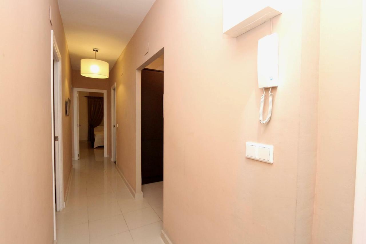 3- Bedroom Apartment In The Centre Of Calpe With Nice Living Room, 1 Bathroom. المظهر الخارجي الصورة