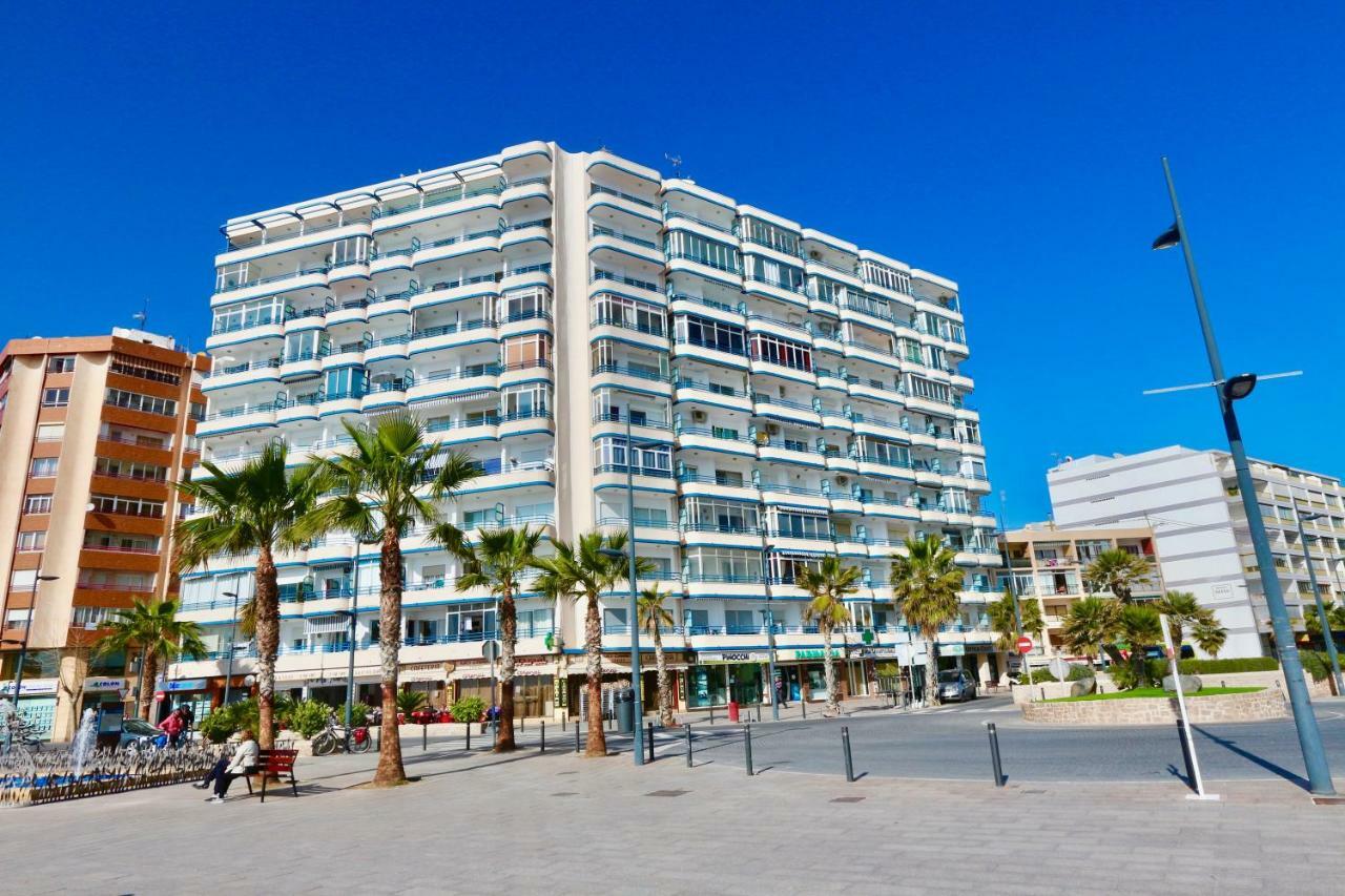 3- Bedroom Apartment In The Centre Of Calpe With Nice Living Room, 1 Bathroom. المظهر الخارجي الصورة