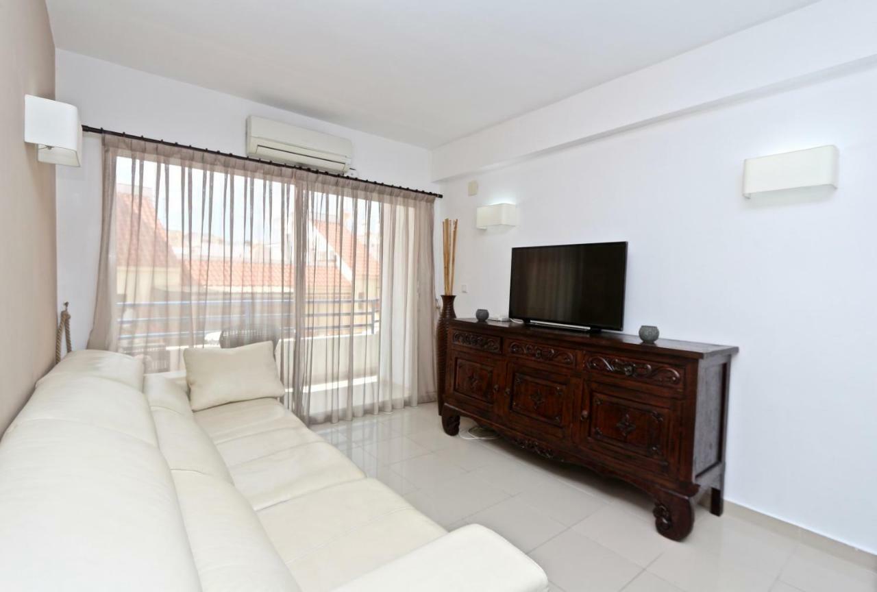 3- Bedroom Apartment In The Centre Of Calpe With Nice Living Room, 1 Bathroom. المظهر الخارجي الصورة